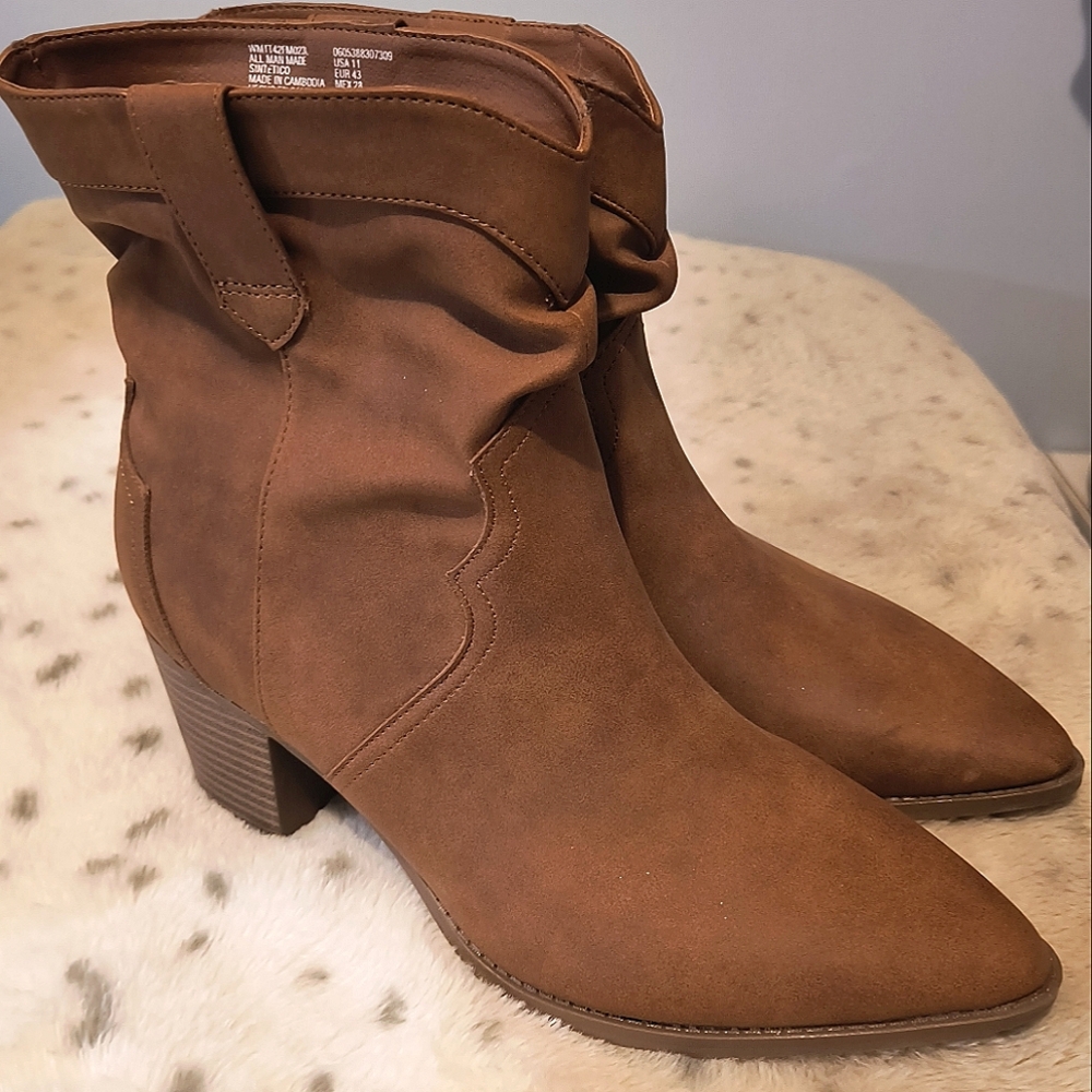 caramel cowboy boots